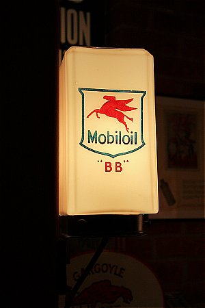 MOBIL "BB" OIL - click to enlarge